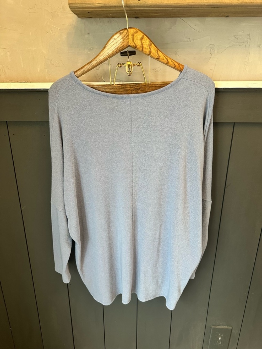 Before You Light Blue Gray V-Neck Knit Top size 3X - Picture 2 of 9